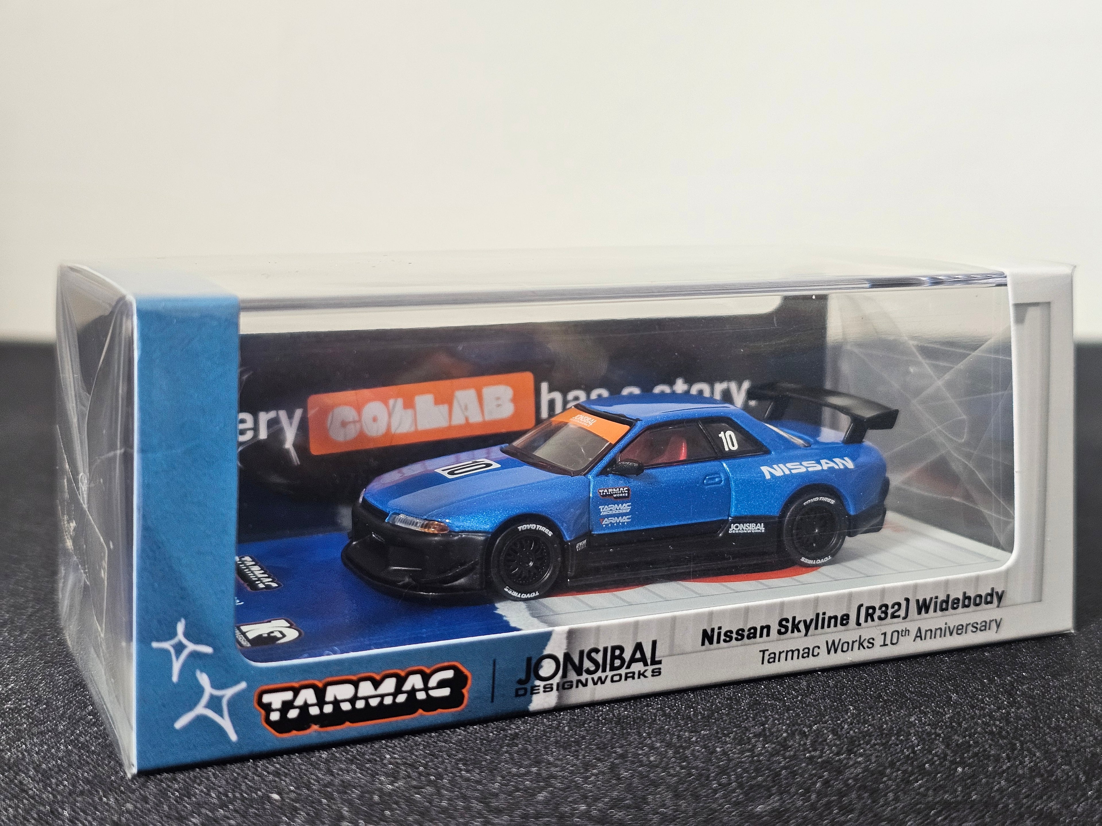 Nissan Skyline (R32) (Tarmac Works 10th Anniversary) Blue/Black