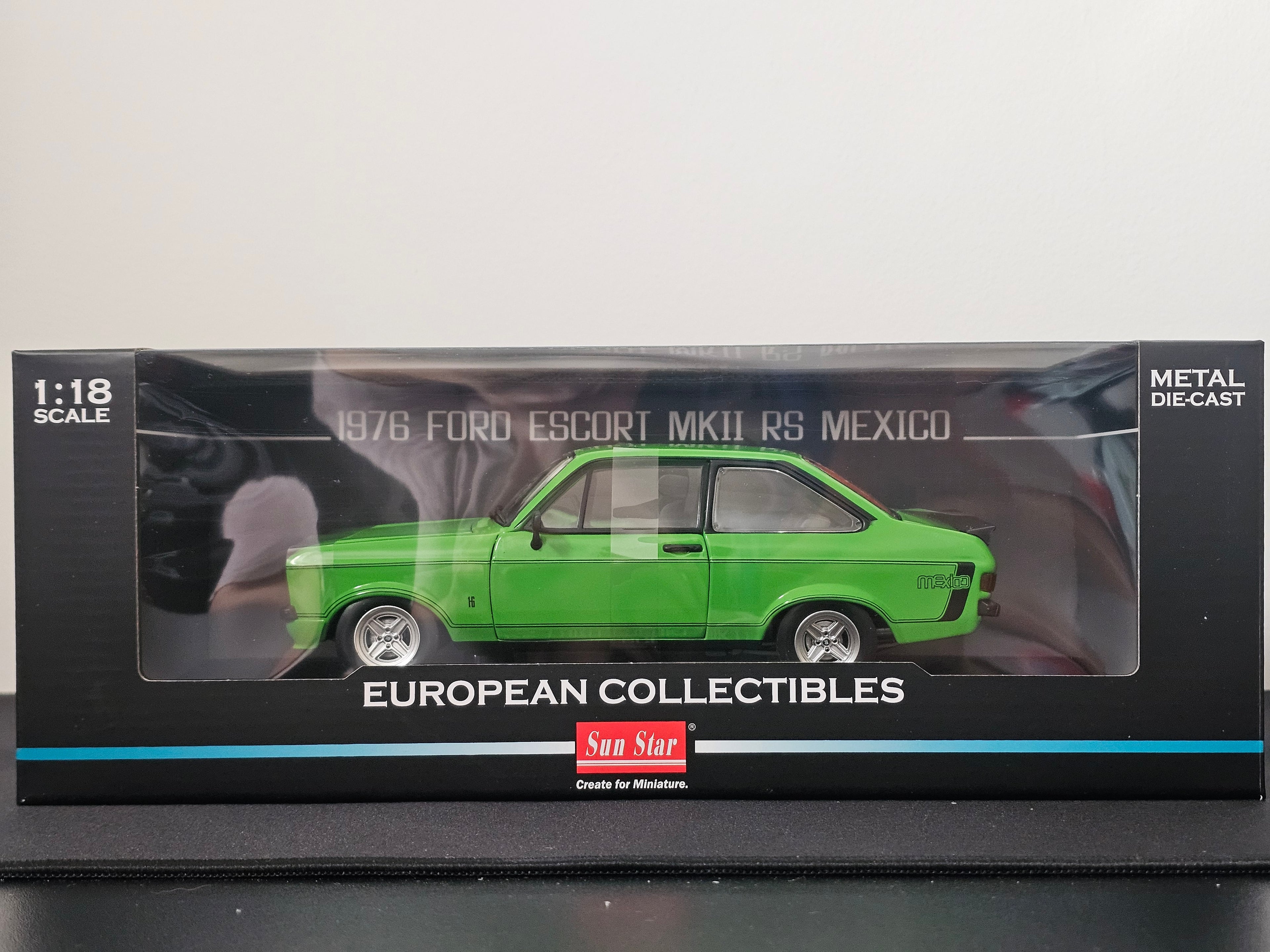 Ford Escort MKII RS Mexico Signal Green (RHD) 1976