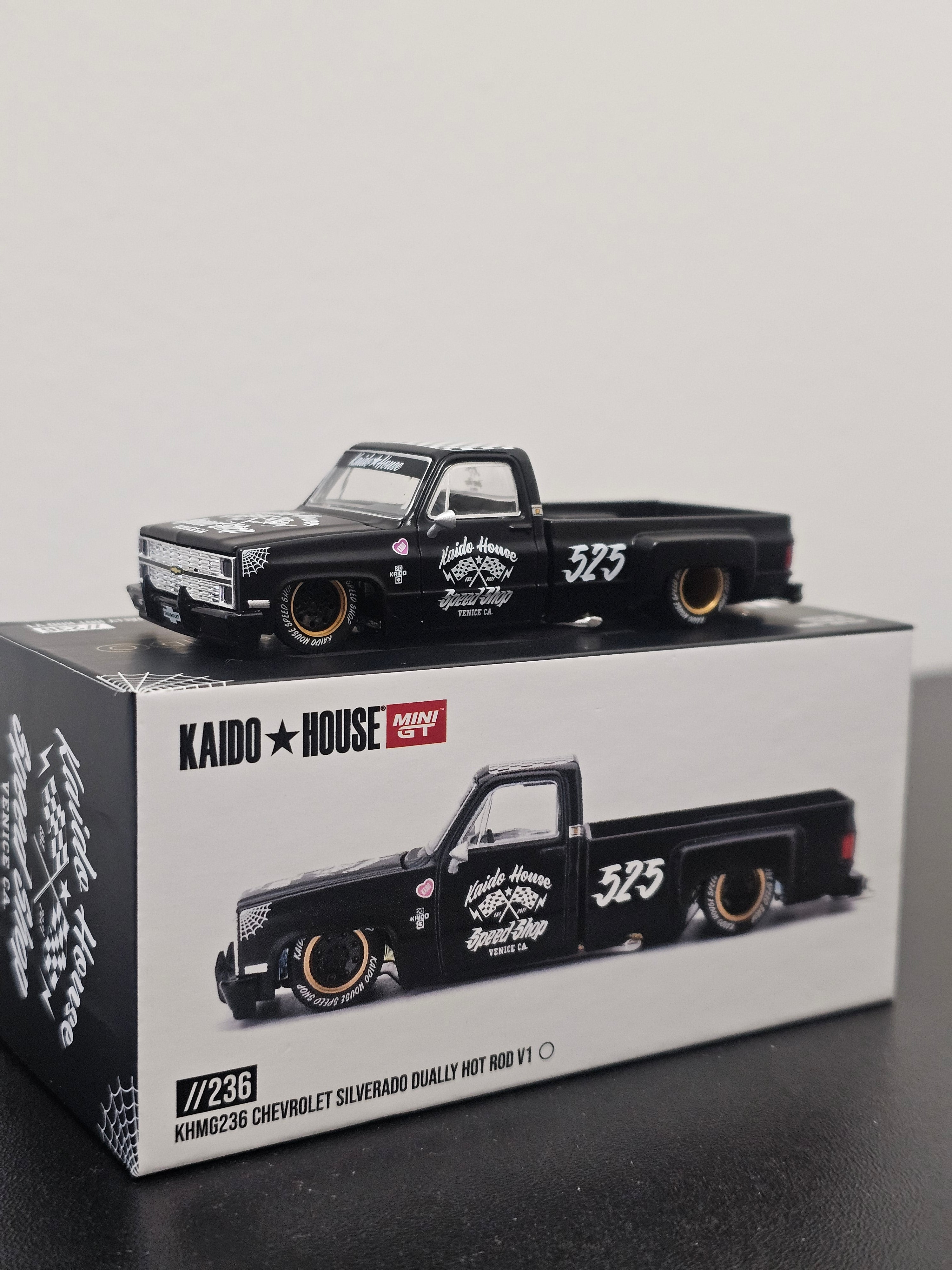 Chevrolet Silverado Dually Hot Rod V1