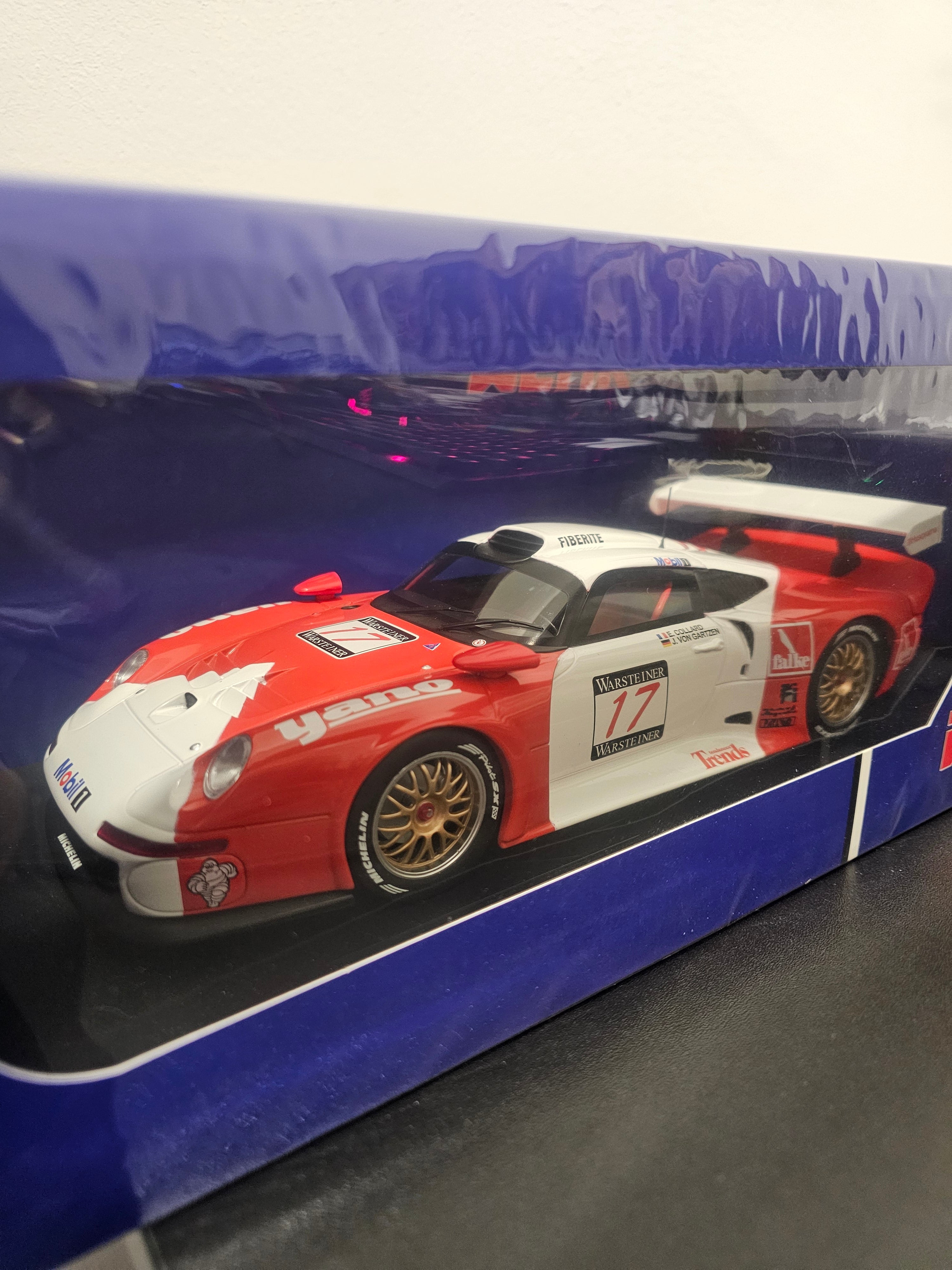 Porsche 911 GT1 #17 FIA GT Spa 1997 von Gartzen/Collard