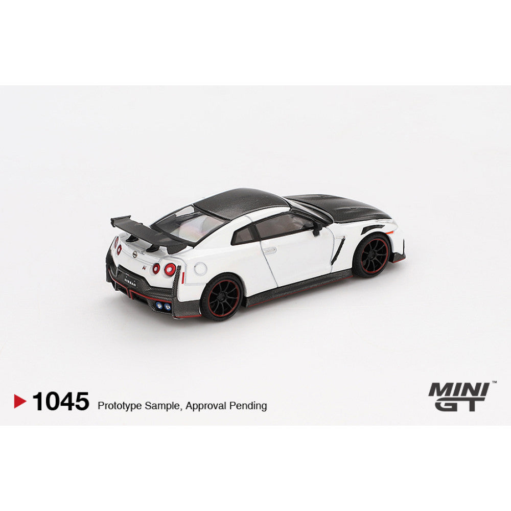 NISSAN GT-R NISMO 2024 BRILLIANT WHITE PEARL (LHD)