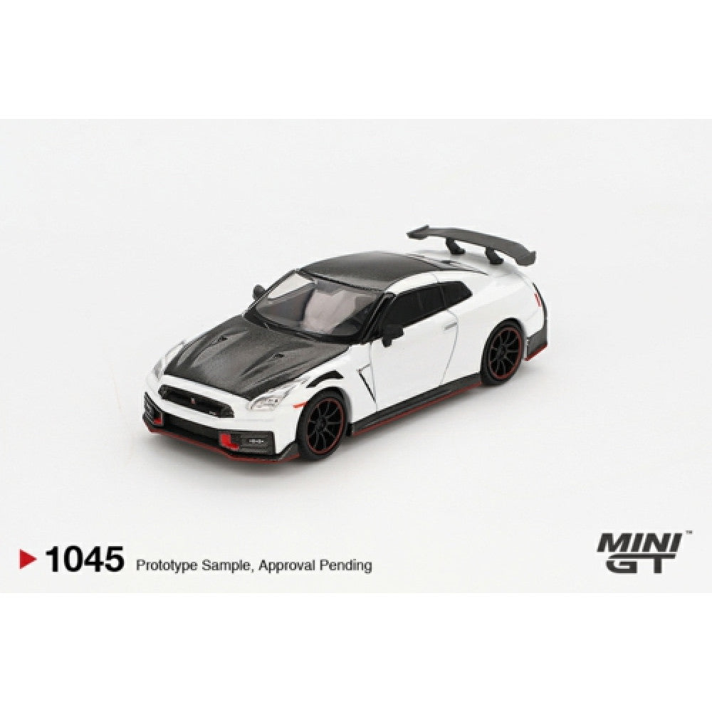 NISSAN GT-R NISMO 2024 BRILLIANT WHITE PEARL (LHD)