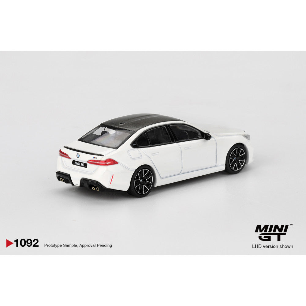 BMW M5 ALPINE WHITE (LHD)
