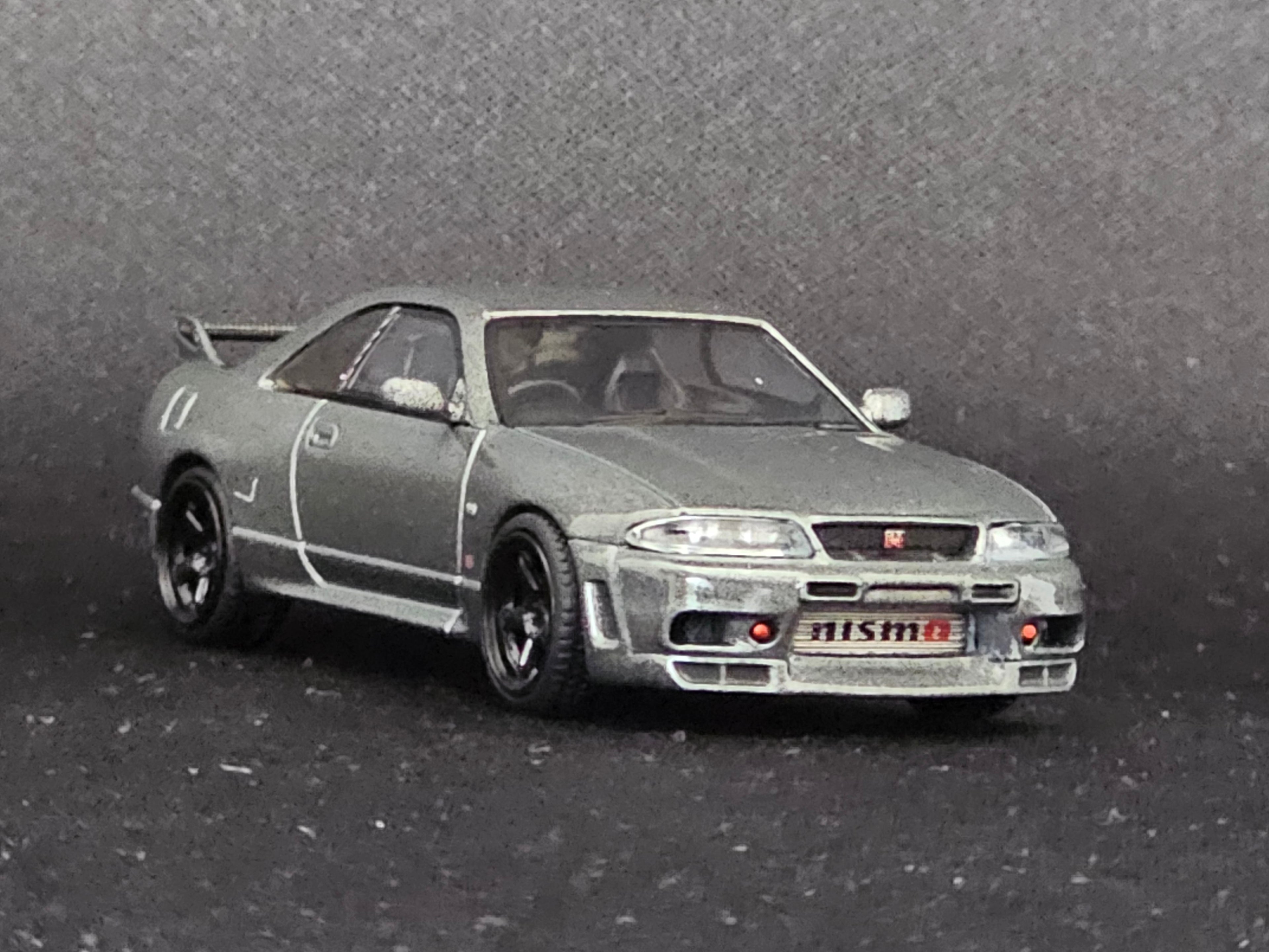 Nissan Skyline GT-R Dark Metal Grey (Nismo BCNR33 CRS Version) (RHD)