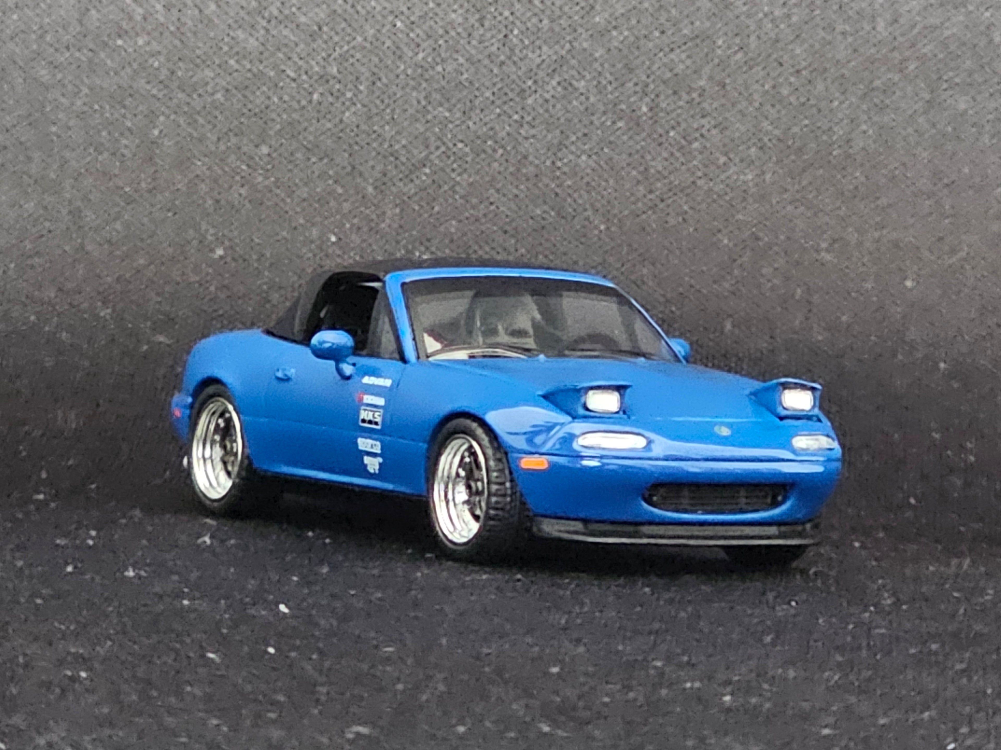 Mazda Miata MX-5 (NA) Tuned Version Dark Blue (LHD)