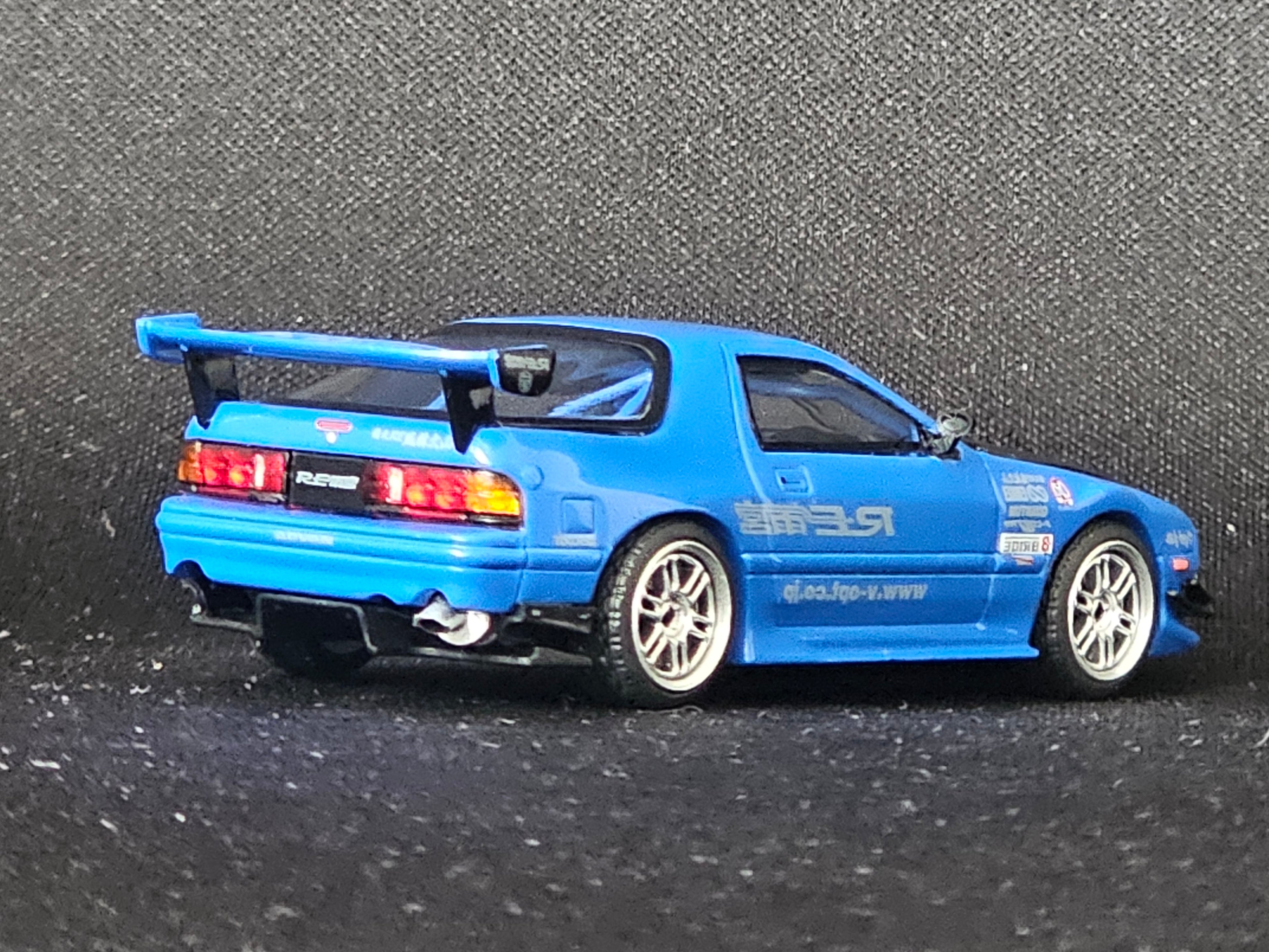 Mazda RX7 (FC3S) Re-Amemiya Blue