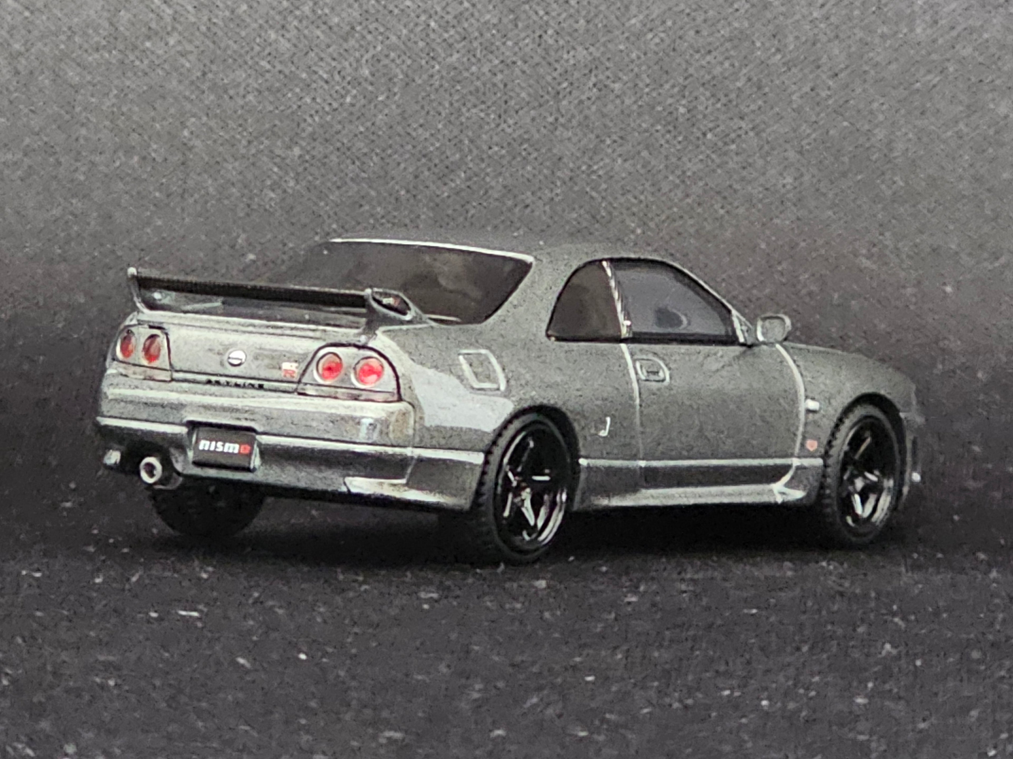 Nissan Skyline GT-R Dark Metal Grey (Nismo BCNR33 CRS Version) (RHD)